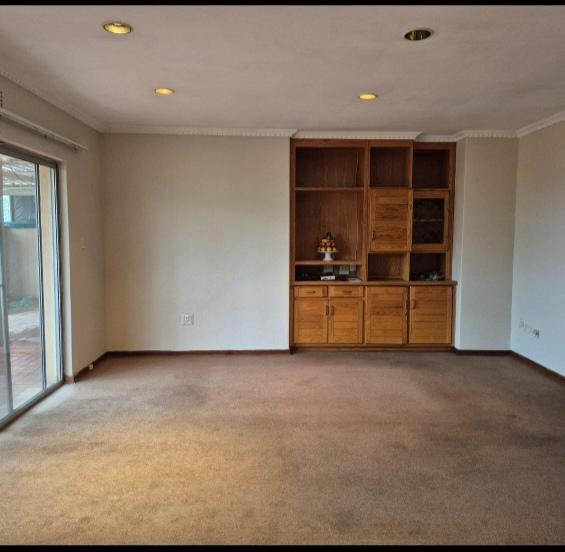 2 Bedroom Property for Sale in Terenure Gauteng