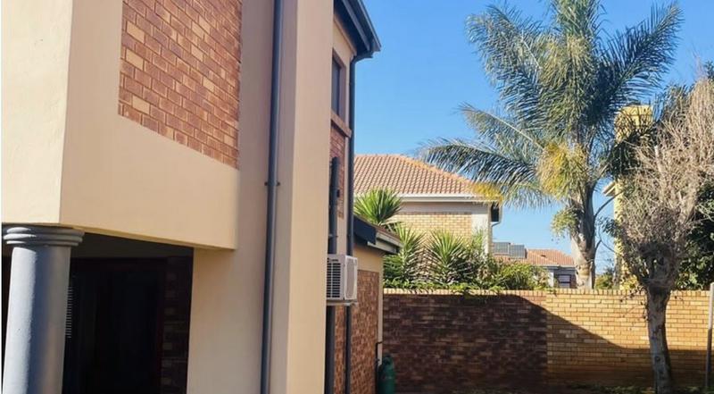4 Bedroom Property for Sale in Van Riebeeck Park Gauteng