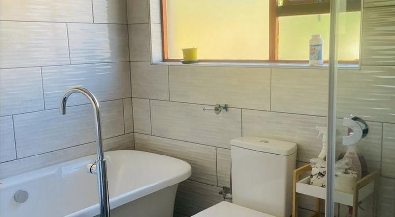 4 Bedroom Property for Sale in Van Riebeeck Park Gauteng