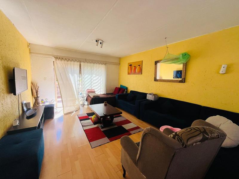 2 Bedroom Property for Sale in Bramley View Gauteng