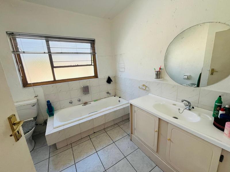 2 Bedroom Property for Sale in Bramley View Gauteng