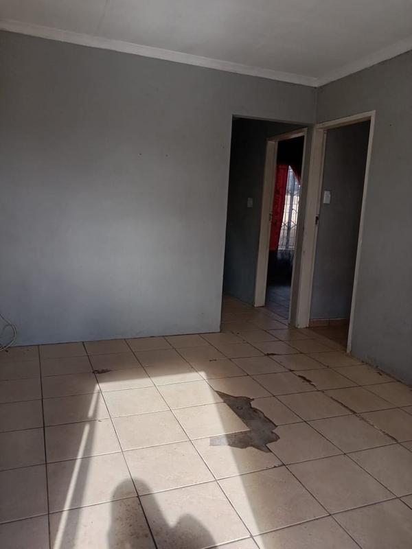 3 Bedroom Property for Sale in Protea Glen Gauteng