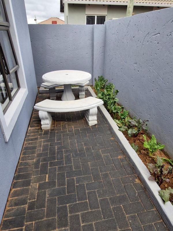 2 Bedroom Property for Sale in Savanna City Gauteng
