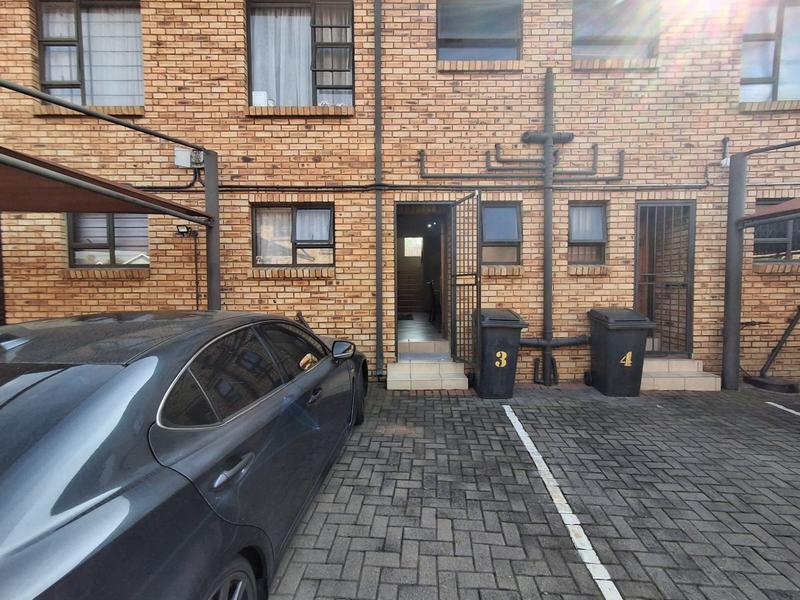 2 Bedroom Property for Sale in General Albertspark Gauteng