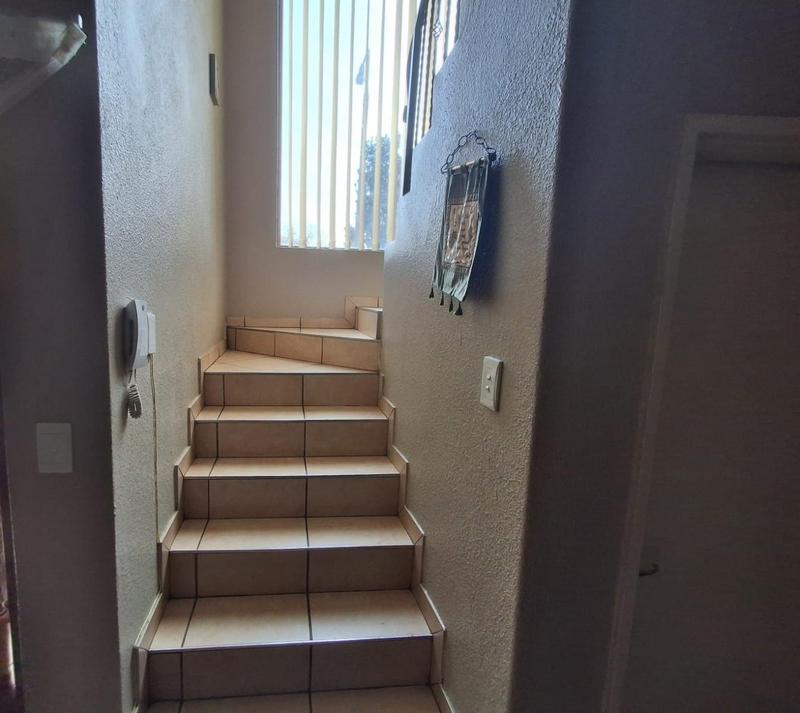 2 Bedroom Property for Sale in General Albertspark Gauteng