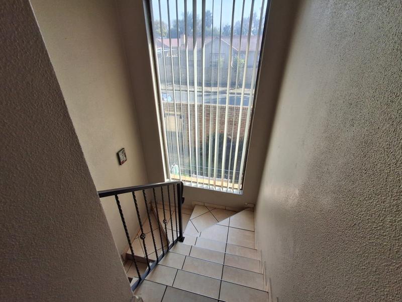 2 Bedroom Property for Sale in General Albertspark Gauteng