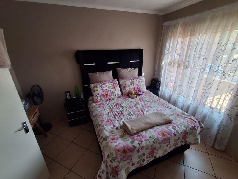 2 Bedroom Property for Sale in General Albertspark Gauteng
