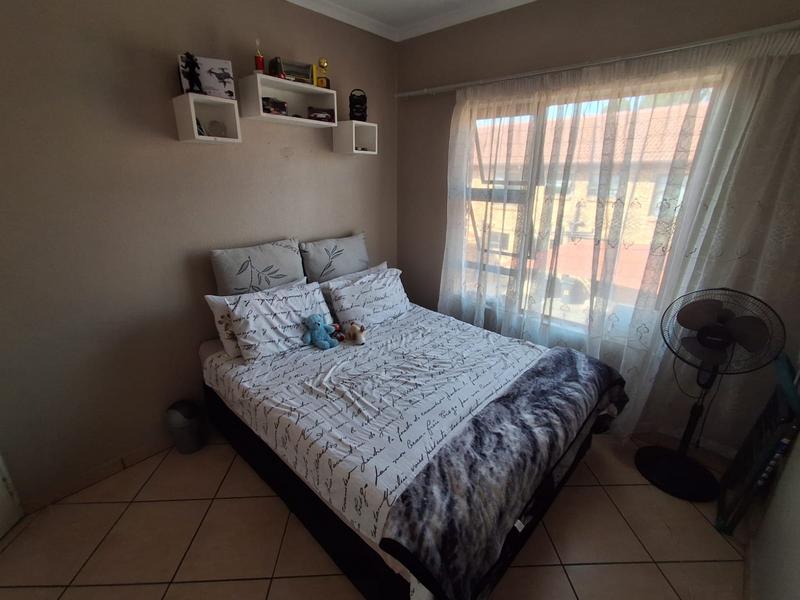 2 Bedroom Property for Sale in General Albertspark Gauteng