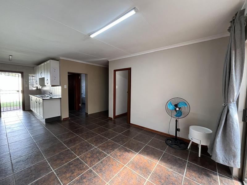 1 Bedroom Property for Sale in Bonaero Park Gauteng