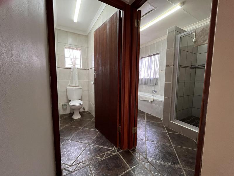1 Bedroom Property for Sale in Bonaero Park Gauteng