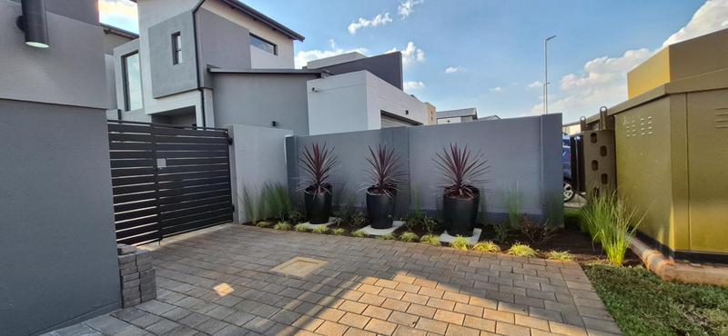 4 Bedroom Property for Sale in Fountainbrook Estate Gauteng
