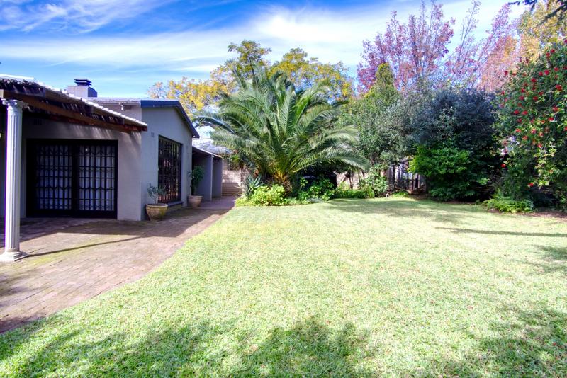 4 Bedroom Property for Sale in Greenside Gauteng