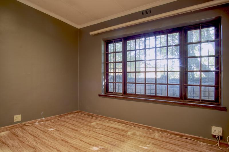 4 Bedroom Property for Sale in Greenside Gauteng