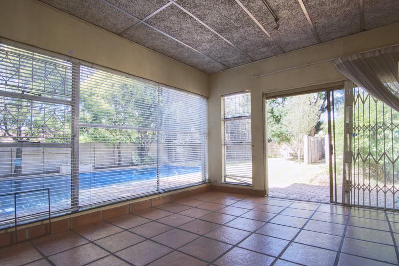 4 Bedroom Property for Sale in Greenside Gauteng