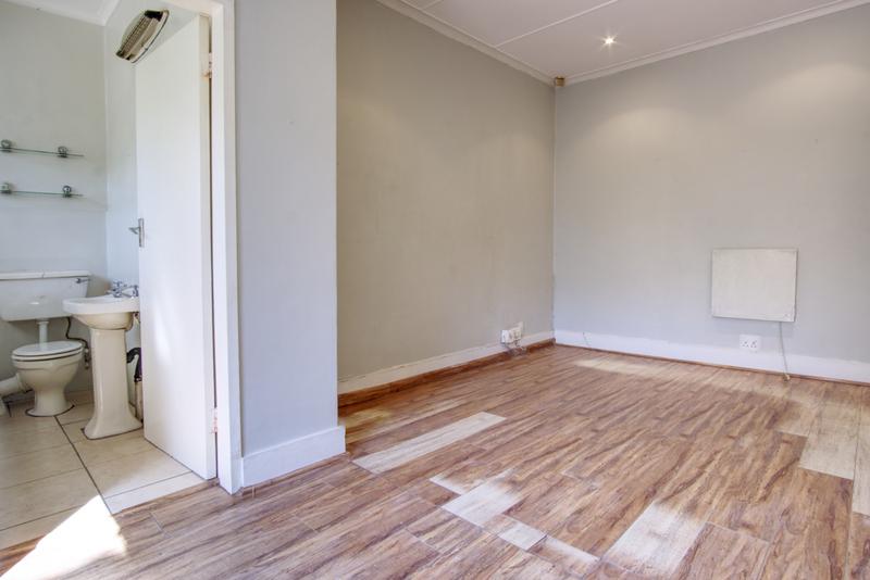 4 Bedroom Property for Sale in Greenside Gauteng