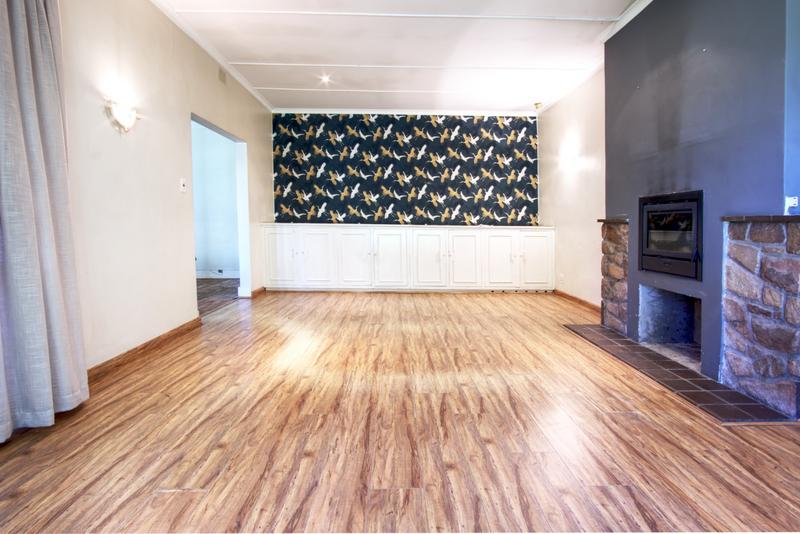 4 Bedroom Property for Sale in Greenside Gauteng