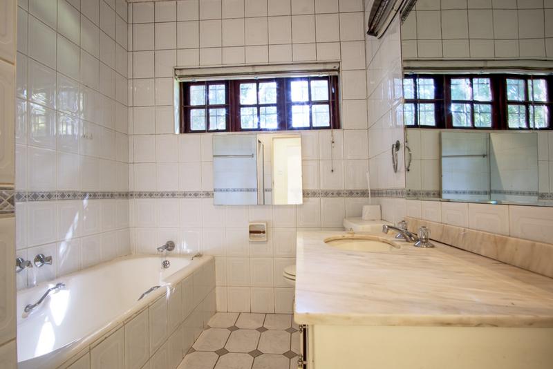 4 Bedroom Property for Sale in Greenside Gauteng