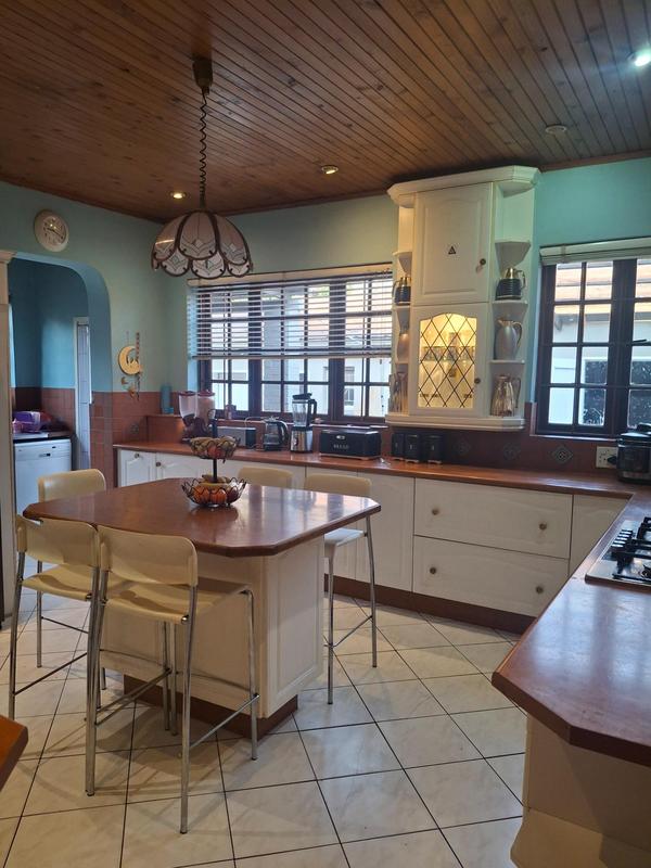 4 Bedroom Property for Sale in Greenside Gauteng