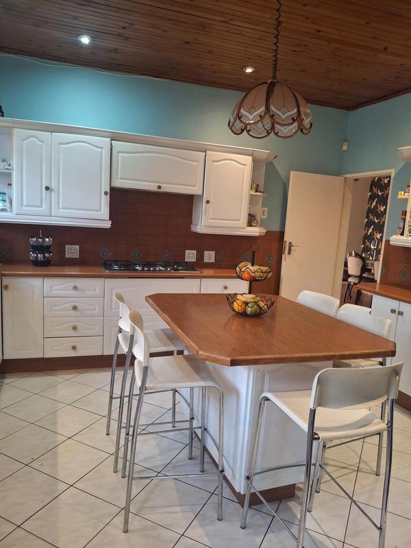 4 Bedroom Property for Sale in Greenside Gauteng
