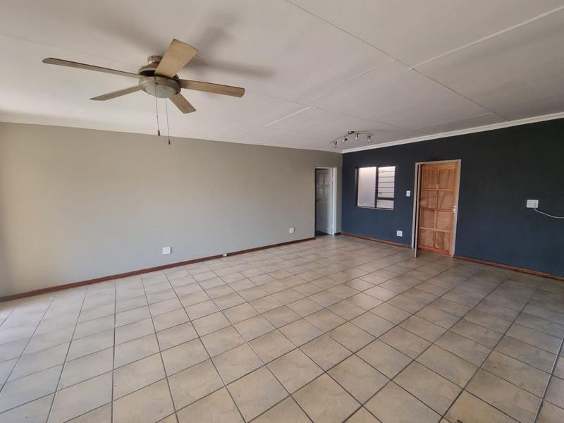 To Let 2 Bedroom Property for Rent in Kookrus Gauteng