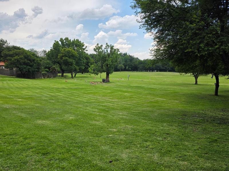 To Let 4 Bedroom Property for Rent in Risiville Gauteng
