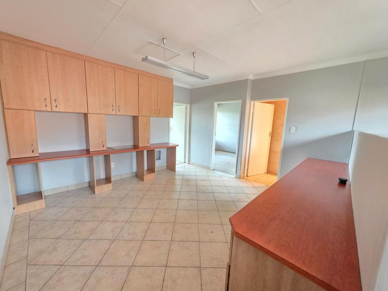 To Let 4 Bedroom Property for Rent in Risiville Gauteng