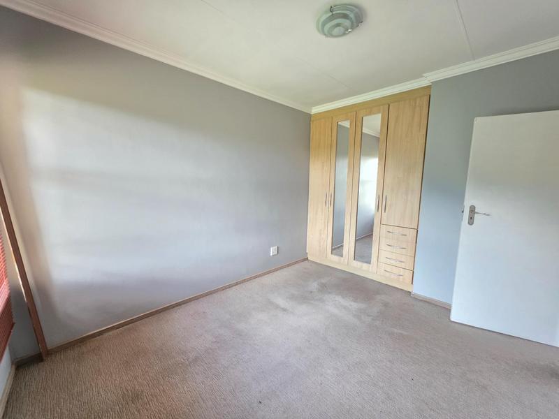 To Let 4 Bedroom Property for Rent in Risiville Gauteng