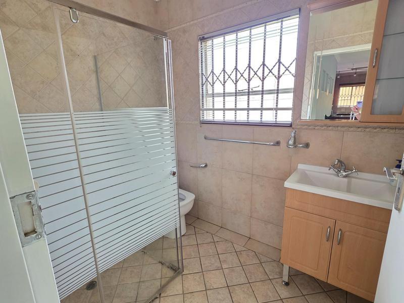 To Let 4 Bedroom Property for Rent in Risiville Gauteng