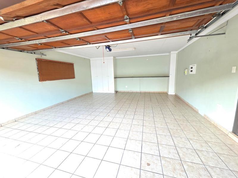 To Let 4 Bedroom Property for Rent in Risiville Gauteng