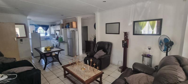 2 Bedroom Property for Sale in Wierda Park Gauteng