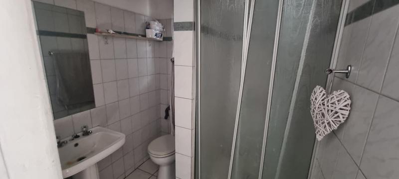 2 Bedroom Property for Sale in Wierda Park Gauteng