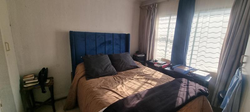 2 Bedroom Property for Sale in Wierda Park Gauteng