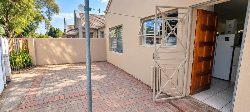 2 Bedroom Property for Sale in Wierda Park Gauteng