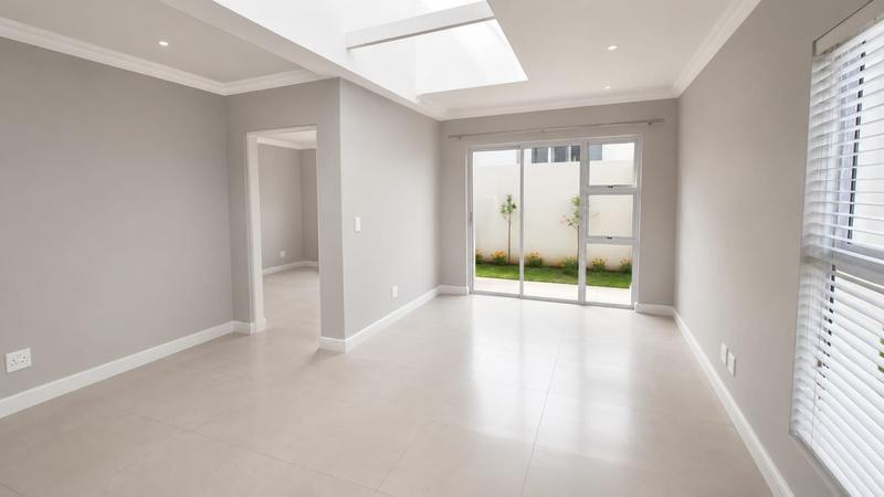 To Let 1 Bedroom Property for Rent in Broadacres Gauteng
