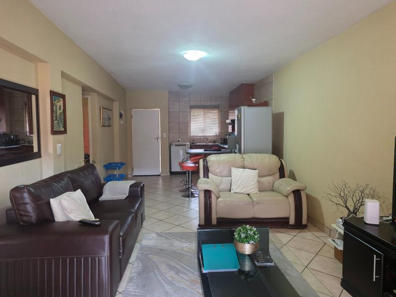 2 Bedroom Property for Sale in Wilro Park Gauteng