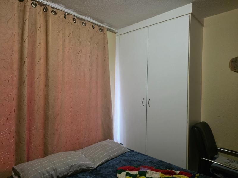 2 Bedroom Property for Sale in Wilro Park Gauteng