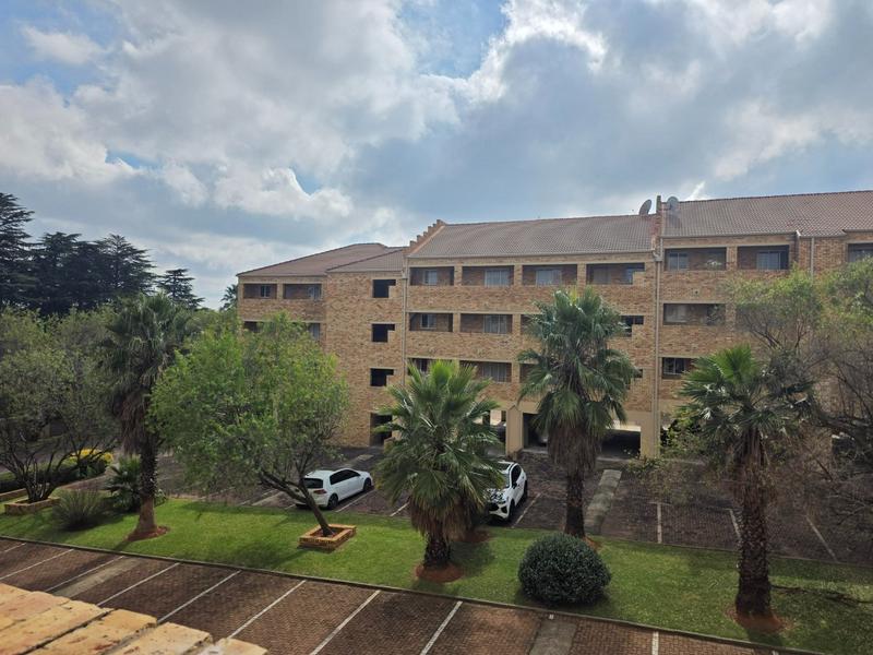 2 Bedroom Property for Sale in Wilro Park Gauteng