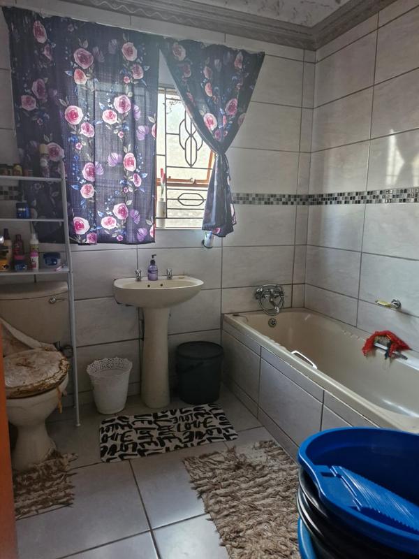 3 Bedroom Property for Sale in Karenpark Gauteng