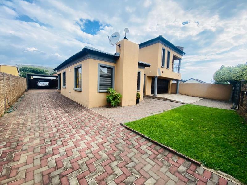 4 Bedroom Property for Sale in Kirkney Gauteng