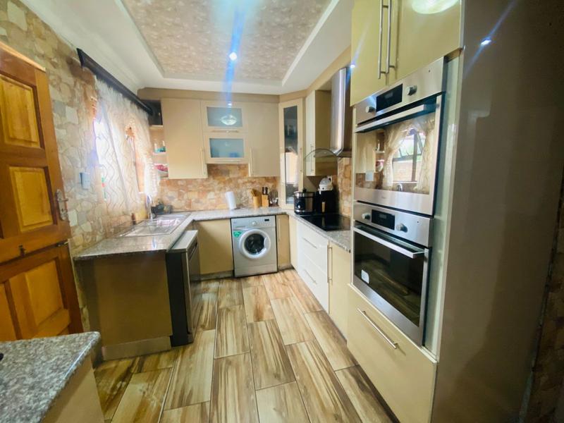 4 Bedroom Property for Sale in Kirkney Gauteng