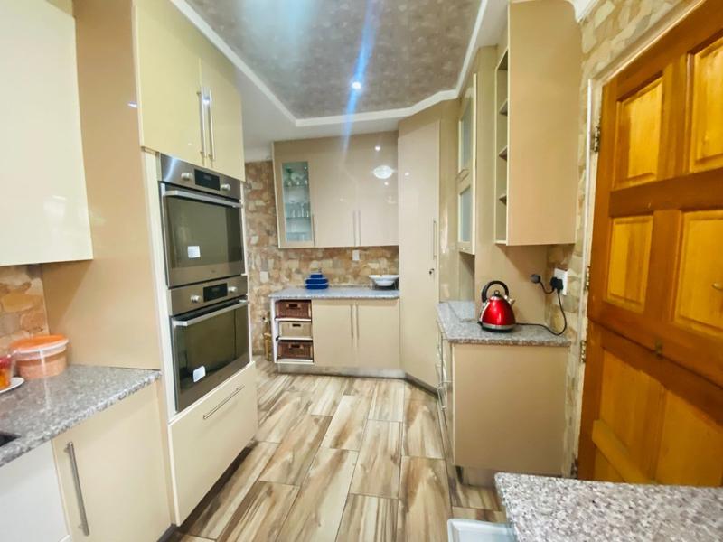 4 Bedroom Property for Sale in Kirkney Gauteng