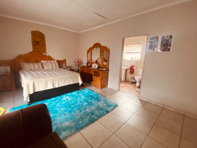 4 Bedroom Property for Sale in Kirkney Gauteng