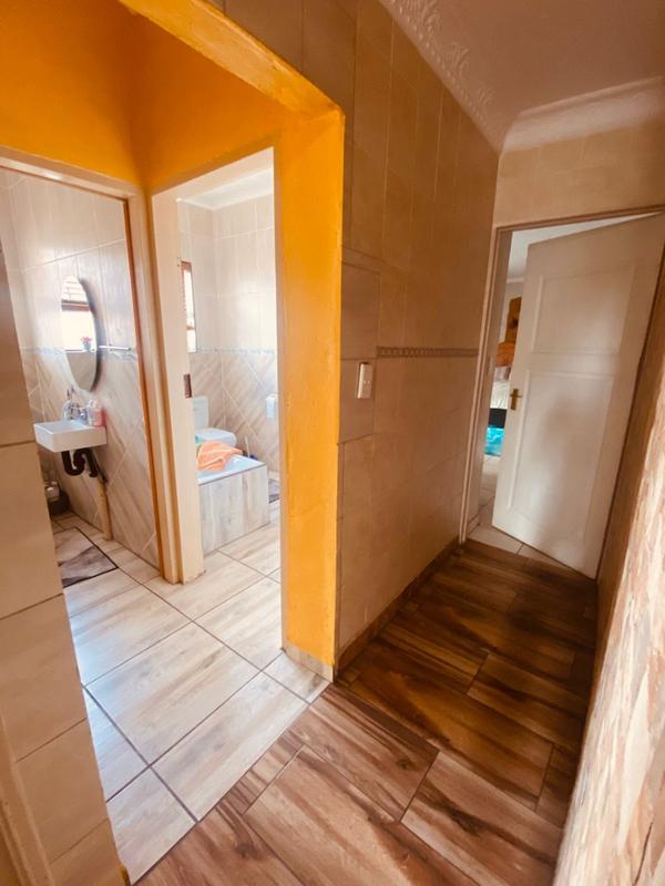 4 Bedroom Property for Sale in Kirkney Gauteng