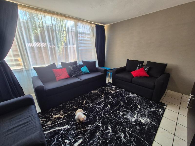 2 Bedroom Property for Sale in Tileba Gauteng
