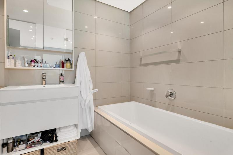 To Let 2 Bedroom Property for Rent in Rosebank Gauteng