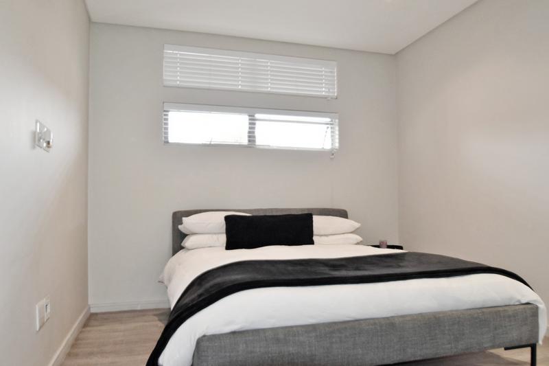 To Let 2 Bedroom Property for Rent in Illovo Gauteng