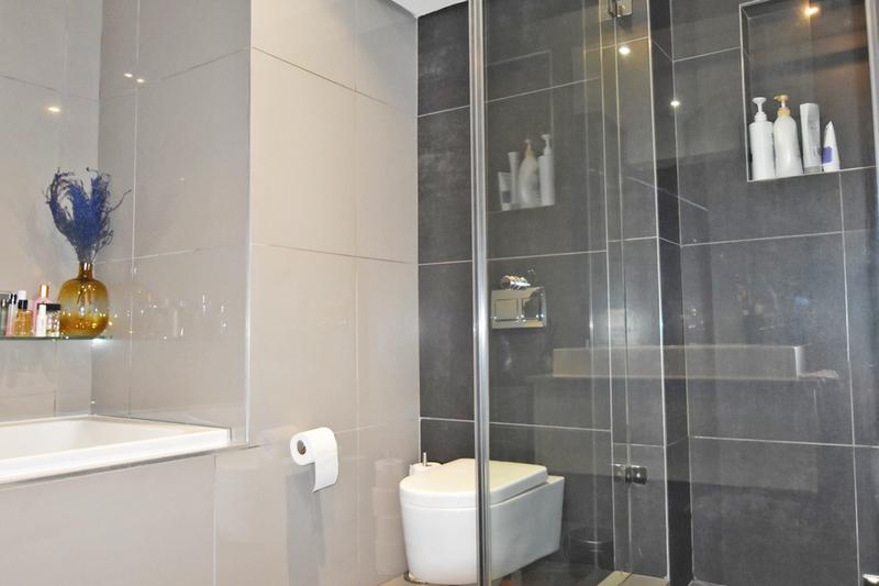 To Let 2 Bedroom Property for Rent in Illovo Gauteng