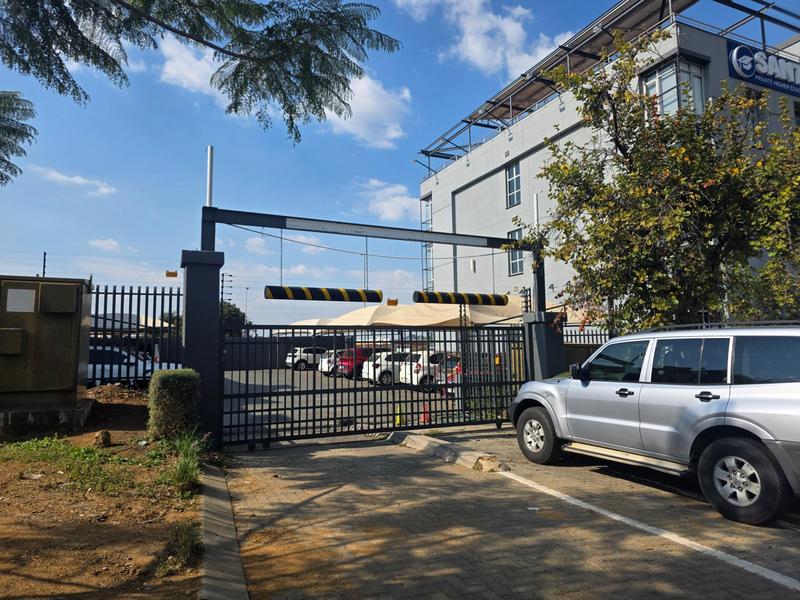 To Let Commercial Property for Rent in Menlo Park Gauteng