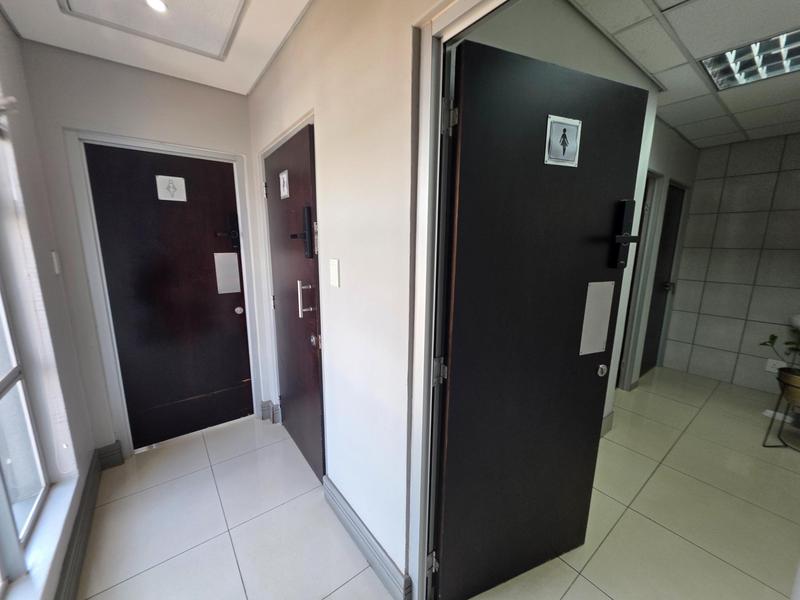 To Let Commercial Property for Rent in Menlo Park Gauteng