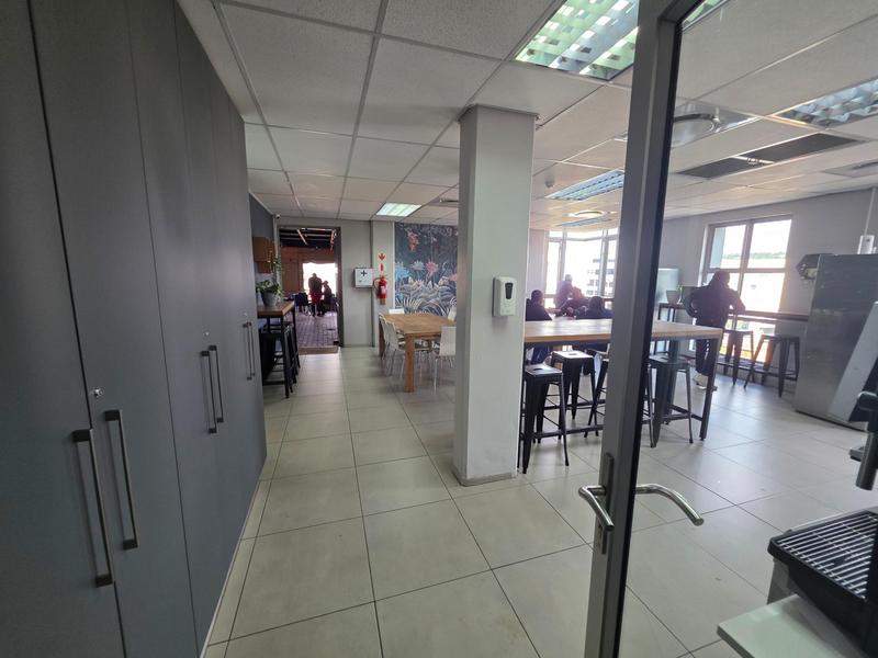 To Let Commercial Property for Rent in Menlo Park Gauteng